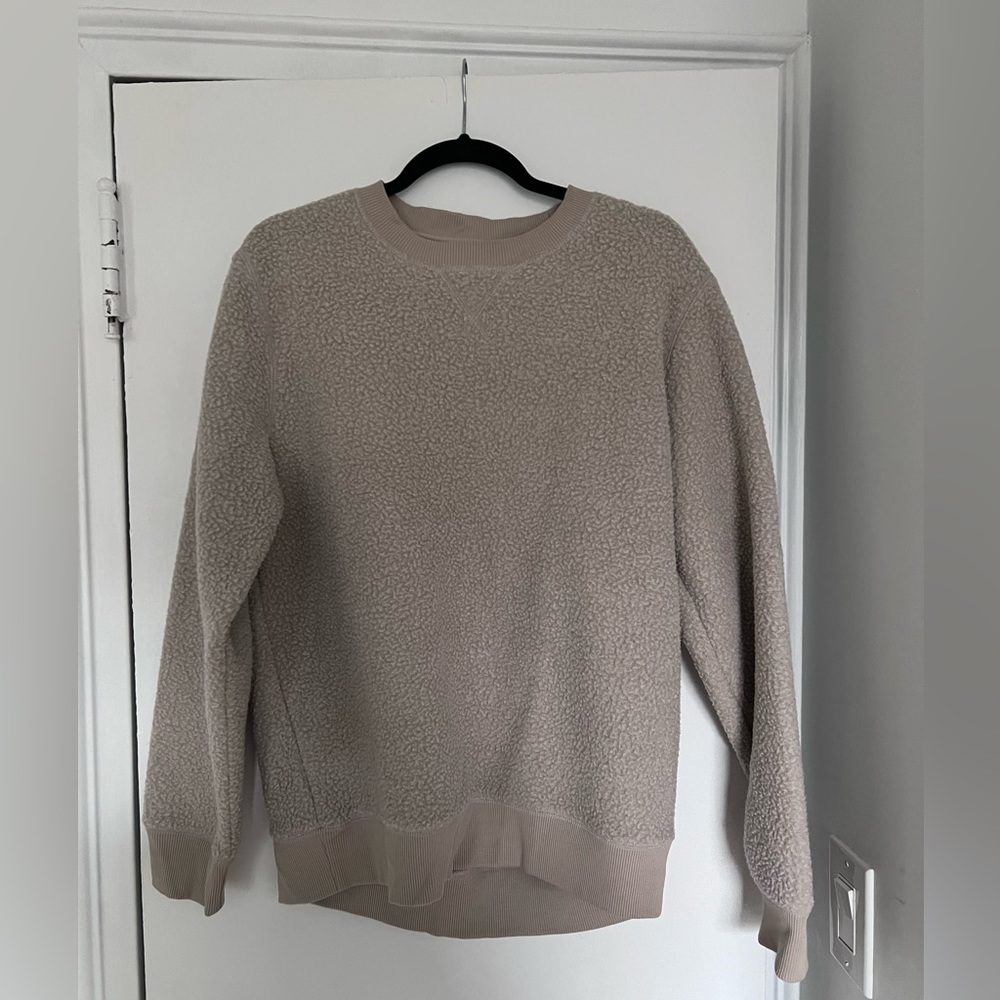 Everlane - Crewneck Sweater - Fluffy - Size Medium